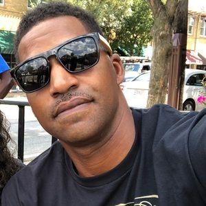 Meet your Posher, Christopher